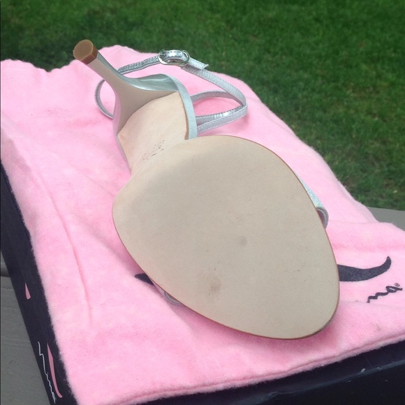 Shoes - Picture 4 of 6